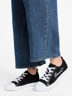 Guess Women Laidie Knit Low-Top