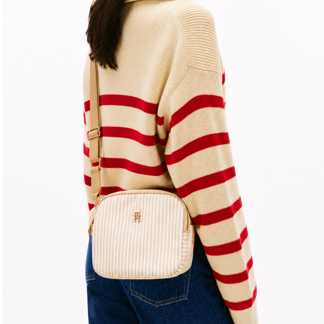 Tommy Hilfiger Crossbody