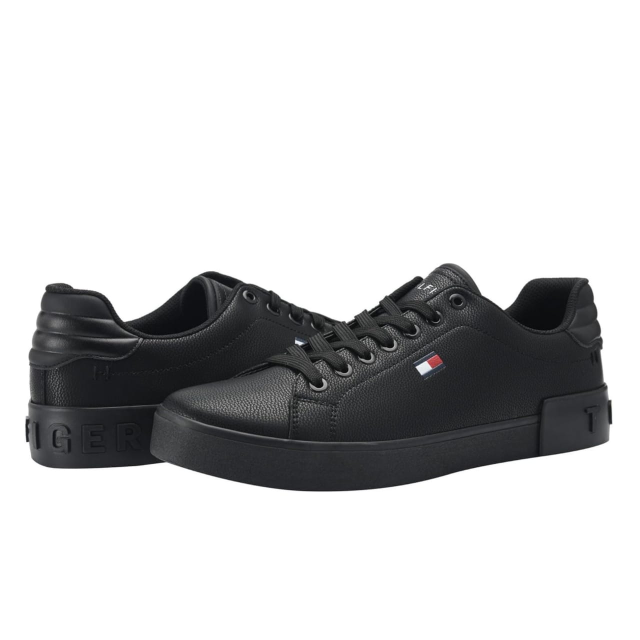 Tommy Hilfiger Rezz Lace Up Low Top Sneakers