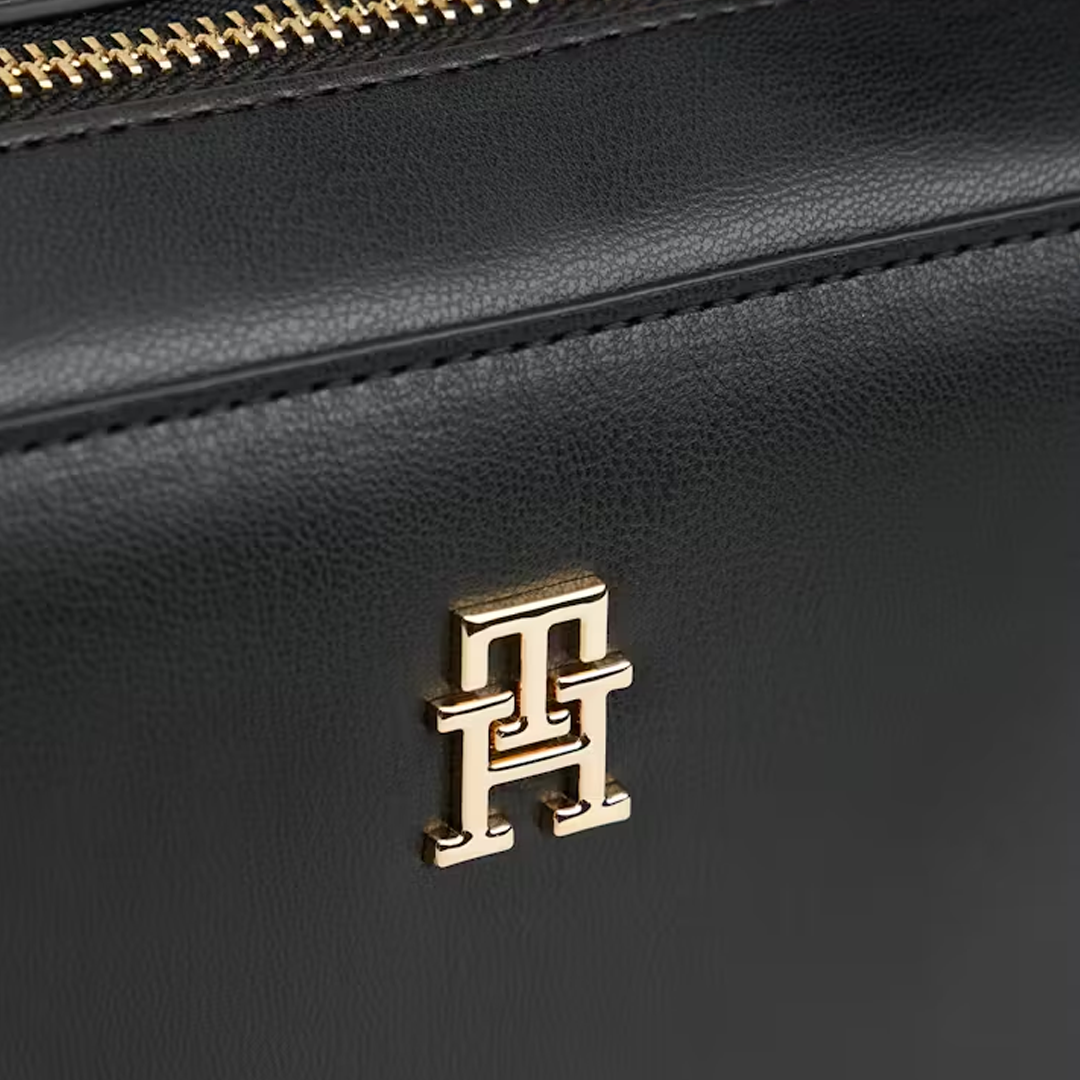 TOMMY HILFIGER Crossover