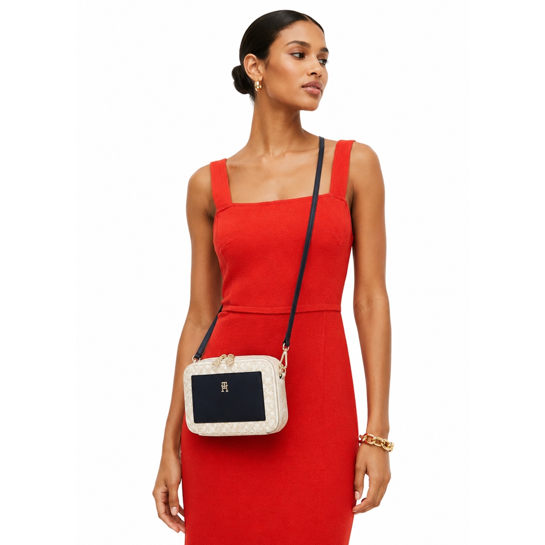 Tommy Hilfiger  Cross body