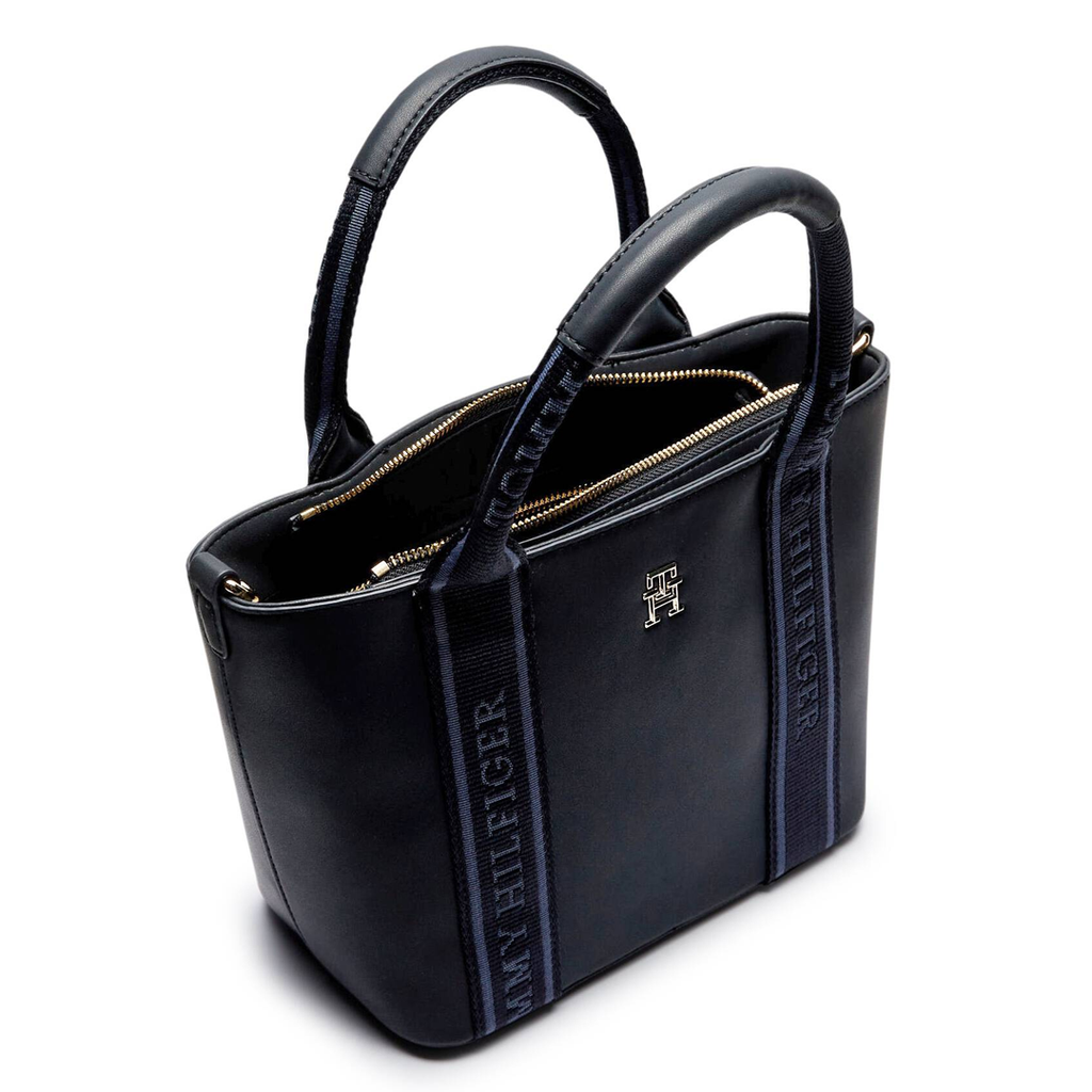 Tommy Hilfiger Satchel bag